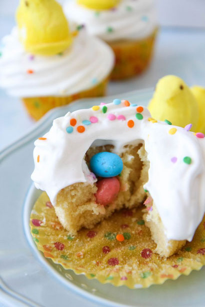 easter-surprise-peep-cupcakes-17